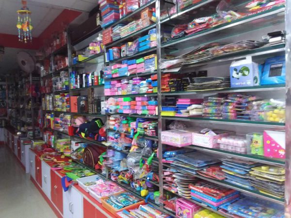 Wholesale toy store store near me